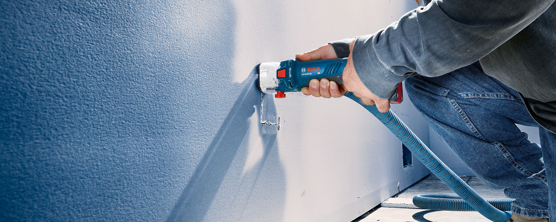 Dust solutions for cutting drywall